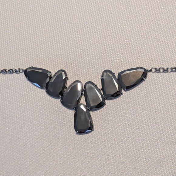 Kendra Scott Black Harlow Iridescent Necklace Gunmetal Chain with Jewerly Bag - Picture 11 of 11